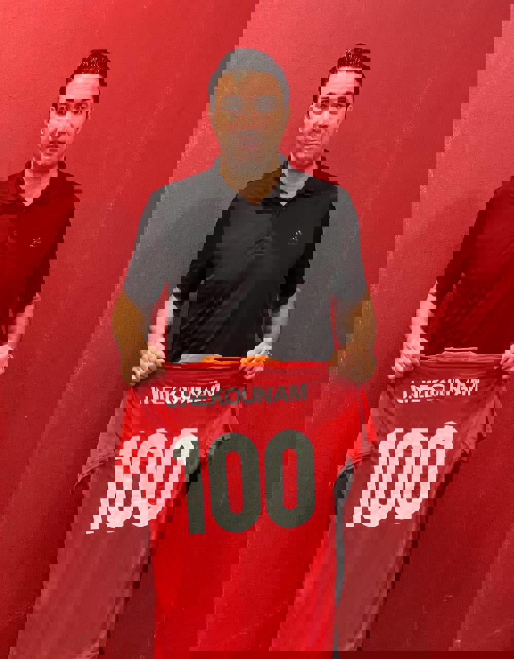 1733896