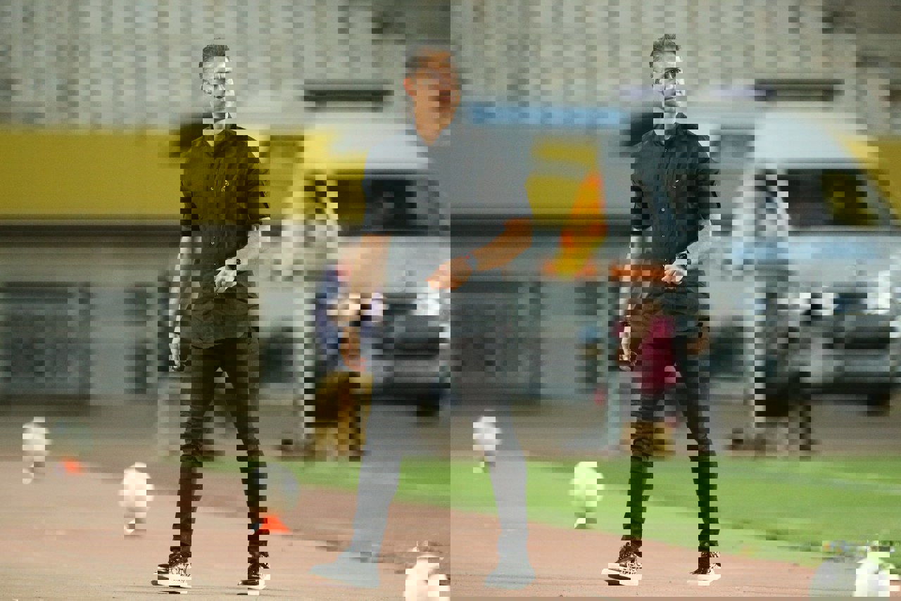 1734582