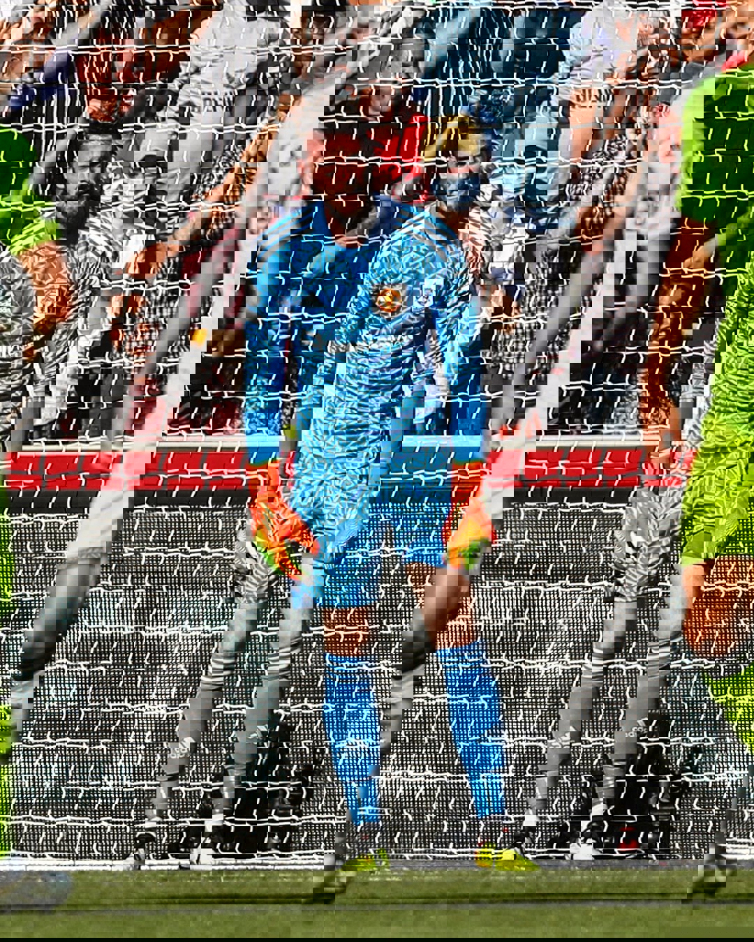 1734989