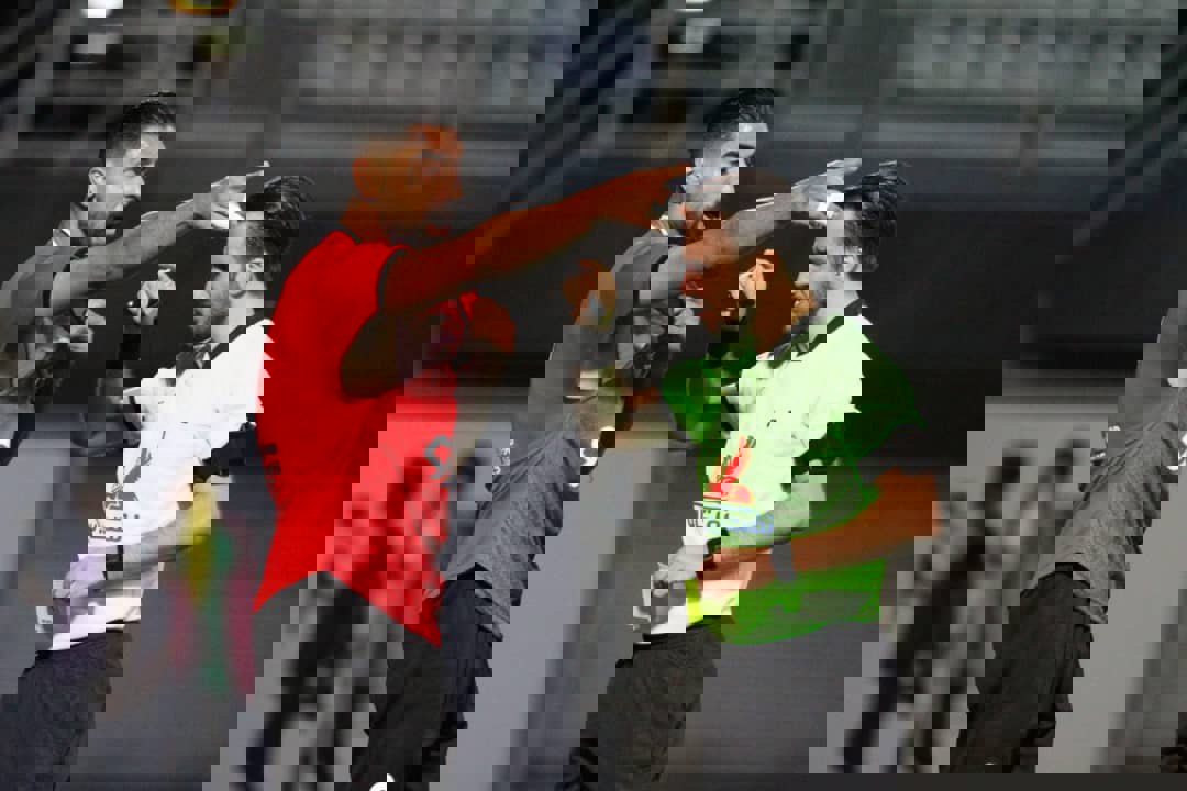 1735033