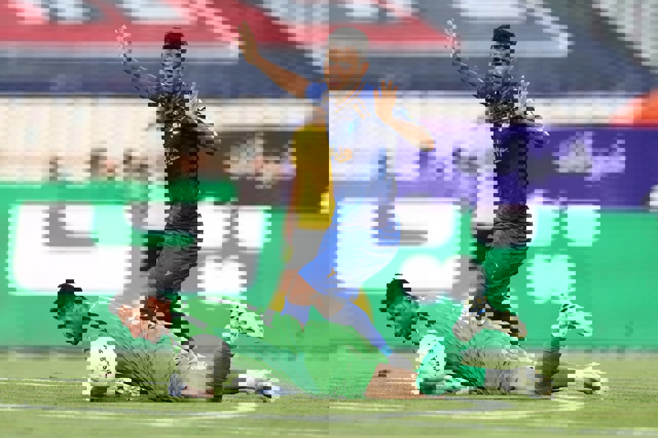 1734632
