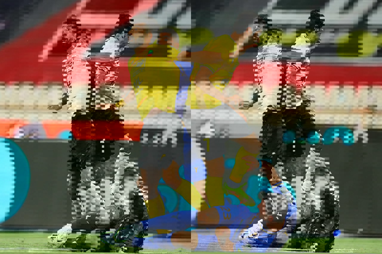 1734631
