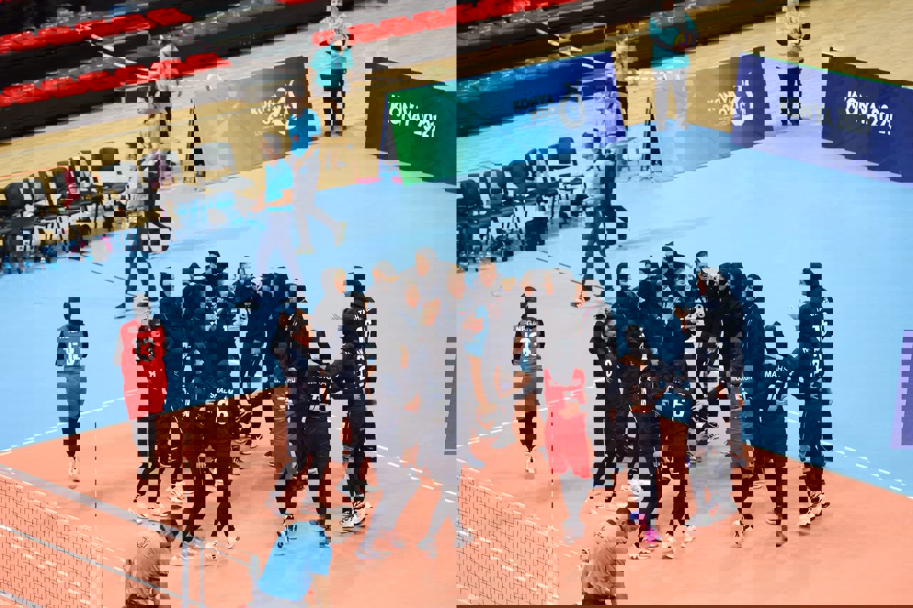 1735177