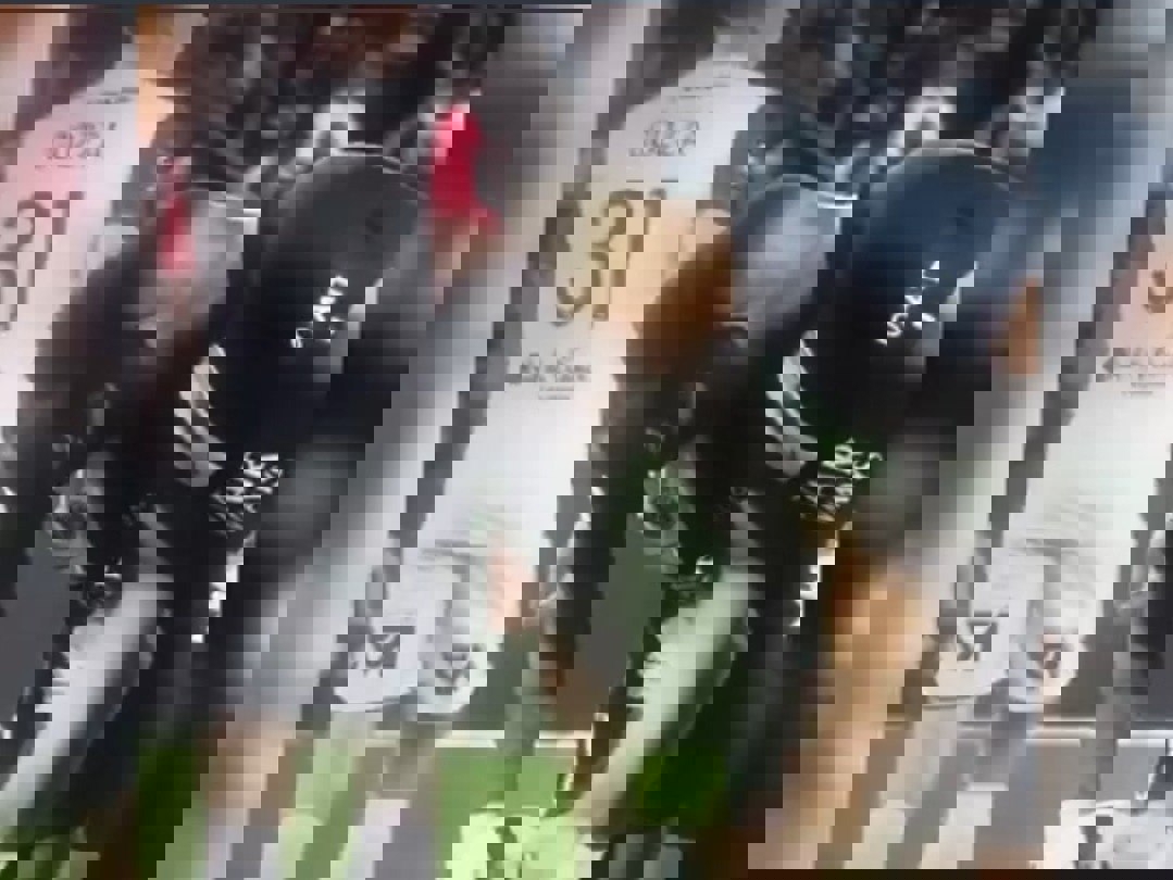 1735451