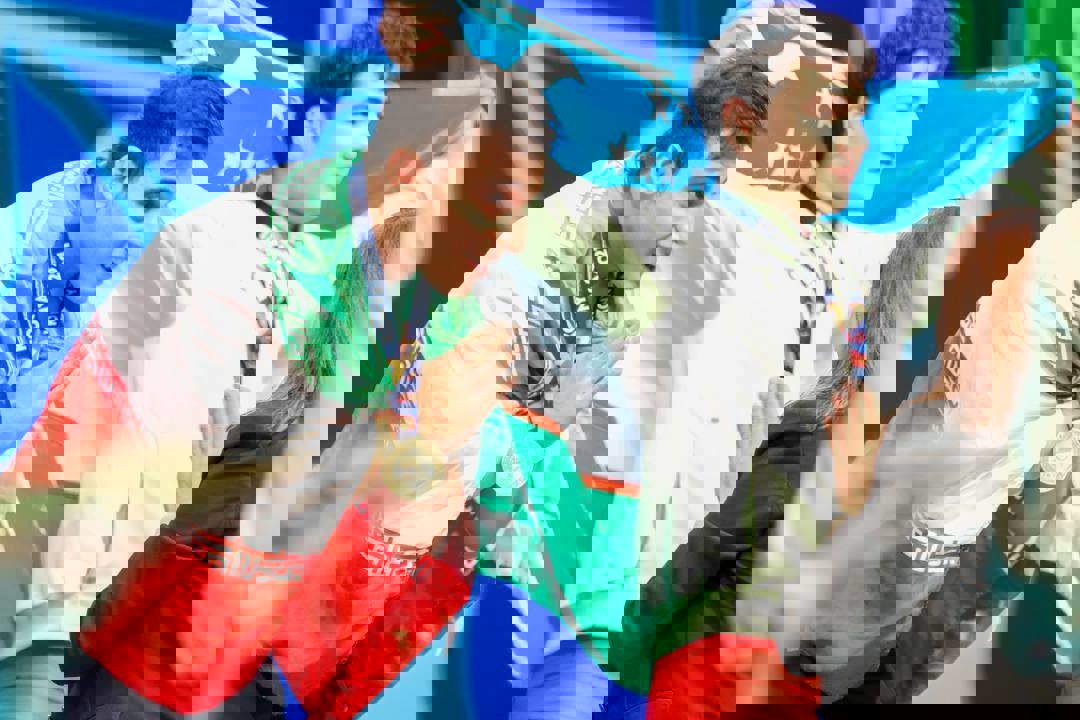 1735532