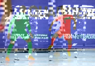 اسماعیل‌پور حق داشت از تیم ملی برود؛/ اولادقباد: می‌خواهیم با بارسلونا رقابت کنیم