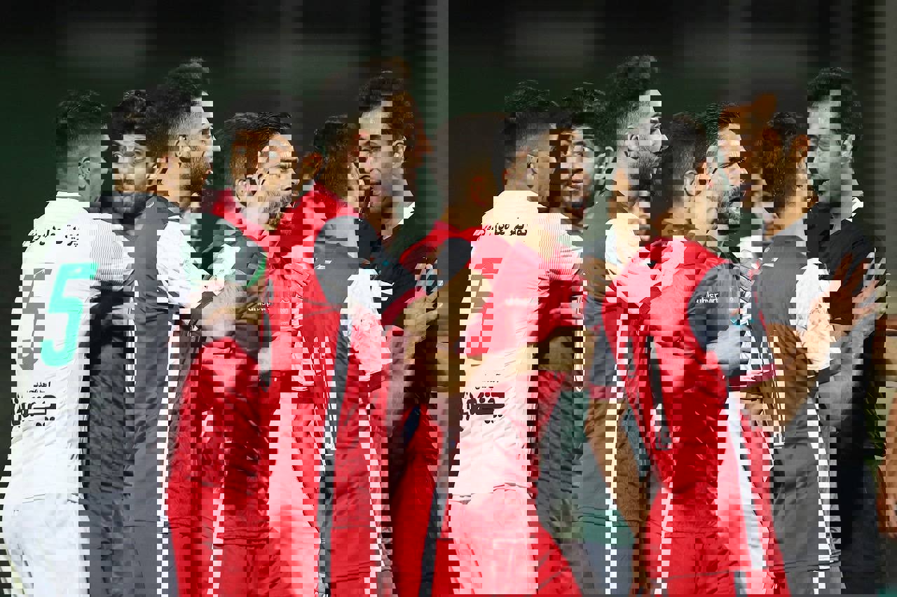 1735738