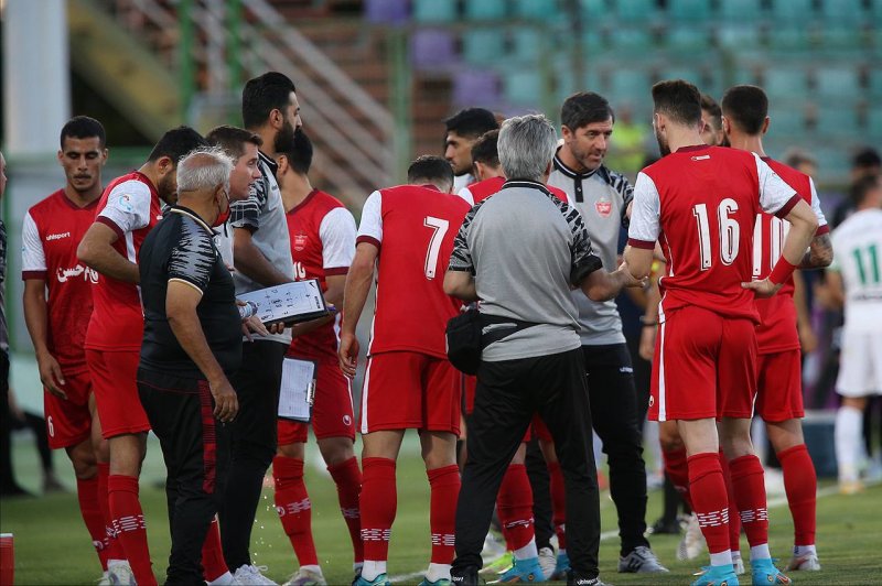 فوری: یک مهاجم نام آشنا در راه پرسپولیس!