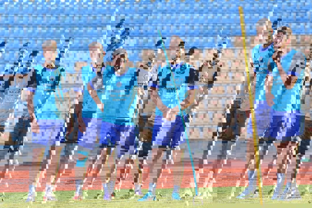 1735875