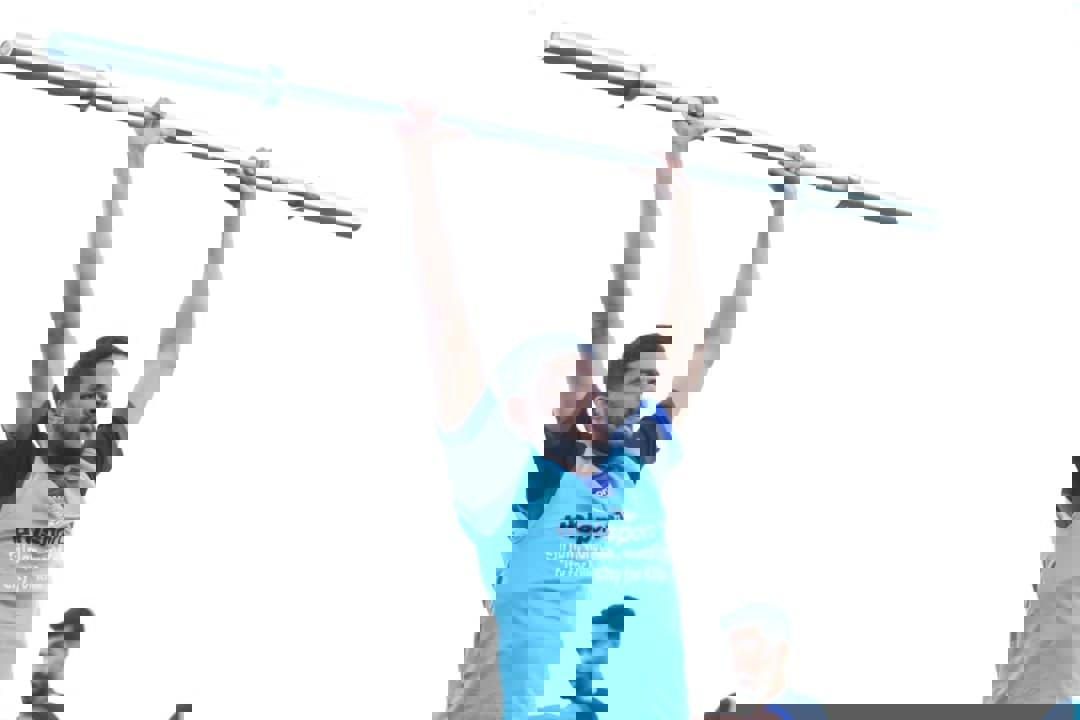 1735870