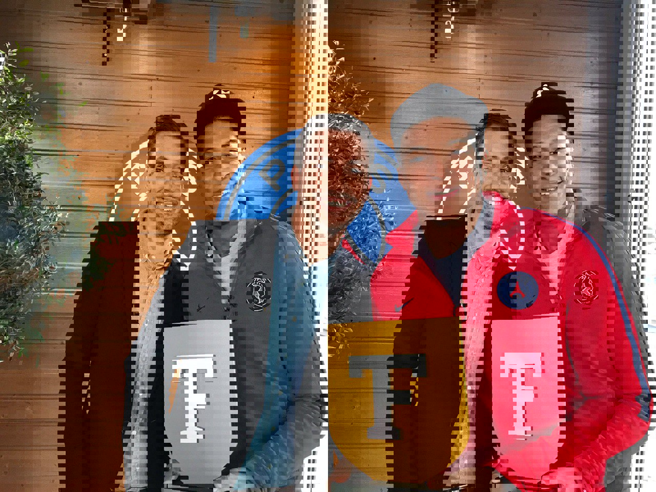 1736016