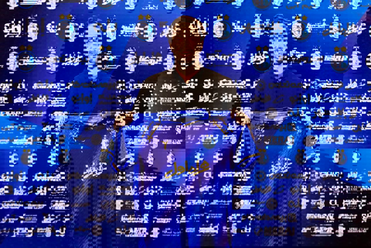 1736023