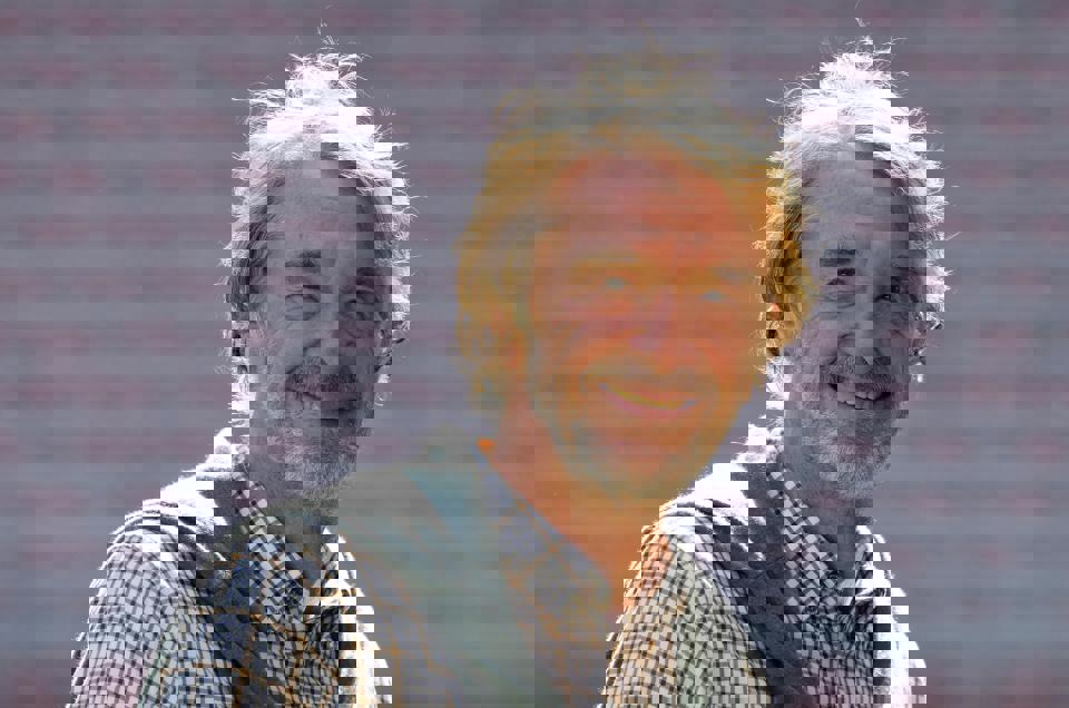 1736169