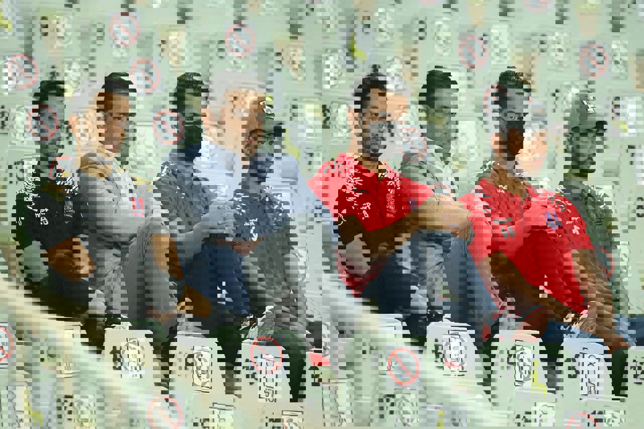 1736490