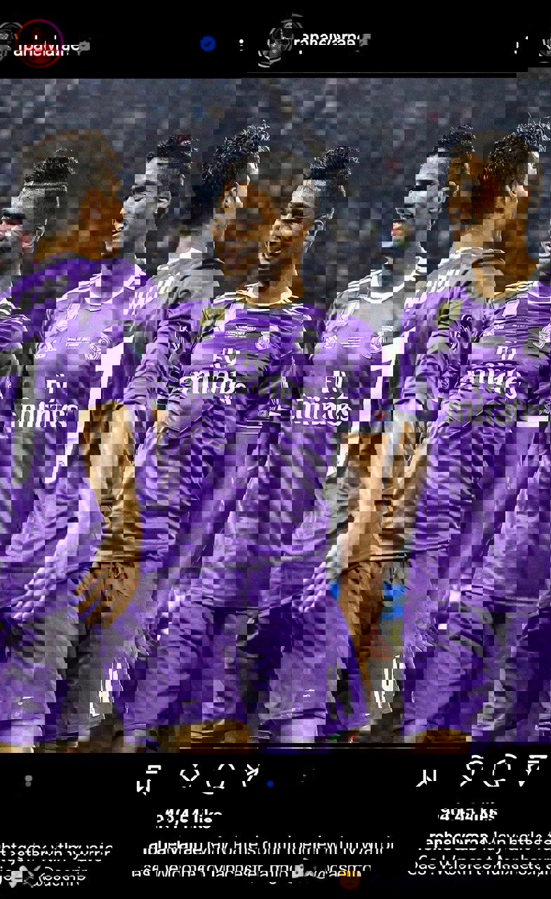 1736884