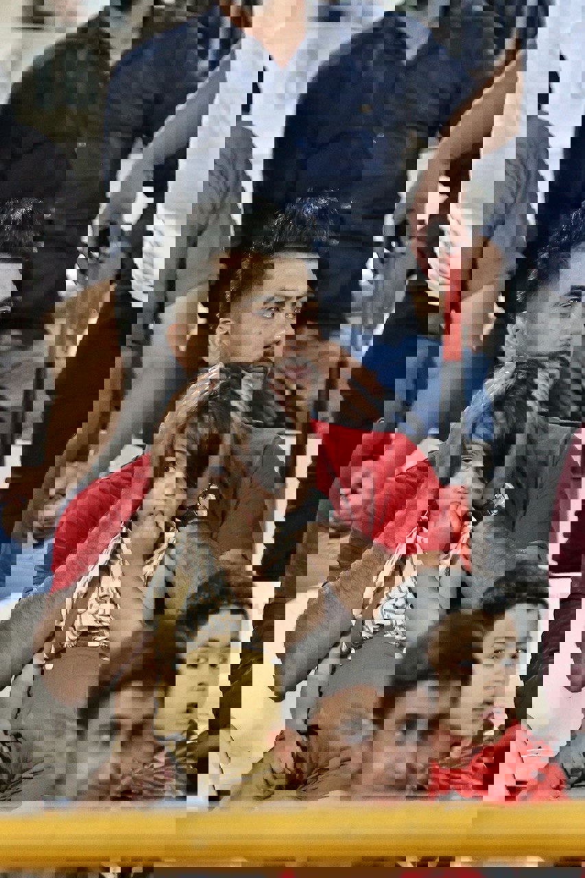 1736918