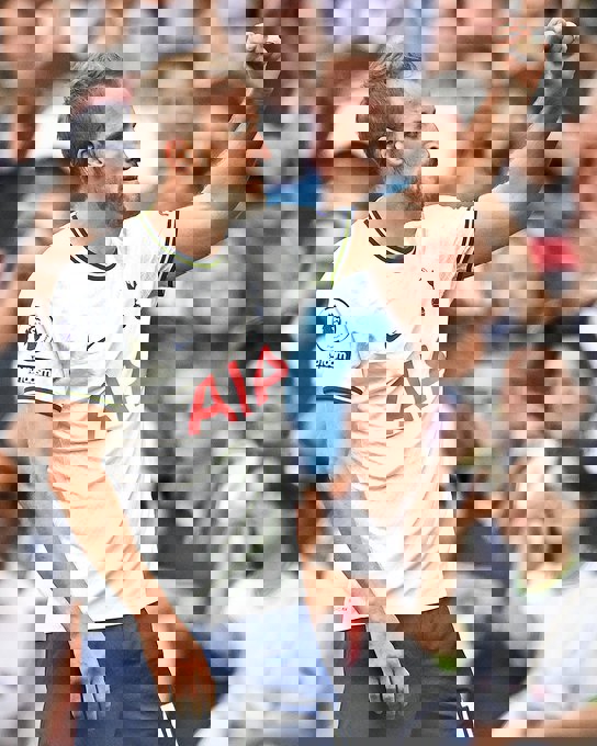 1737025