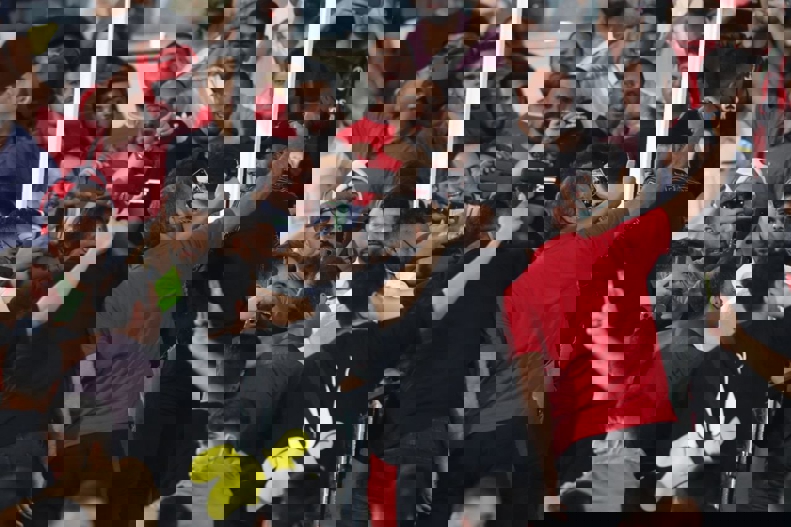 1737041