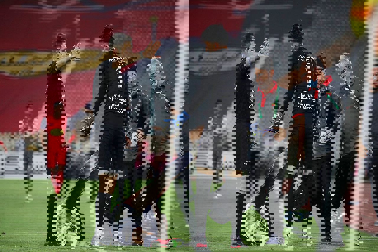 1737597