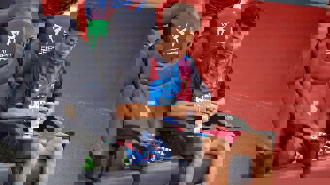 1737825