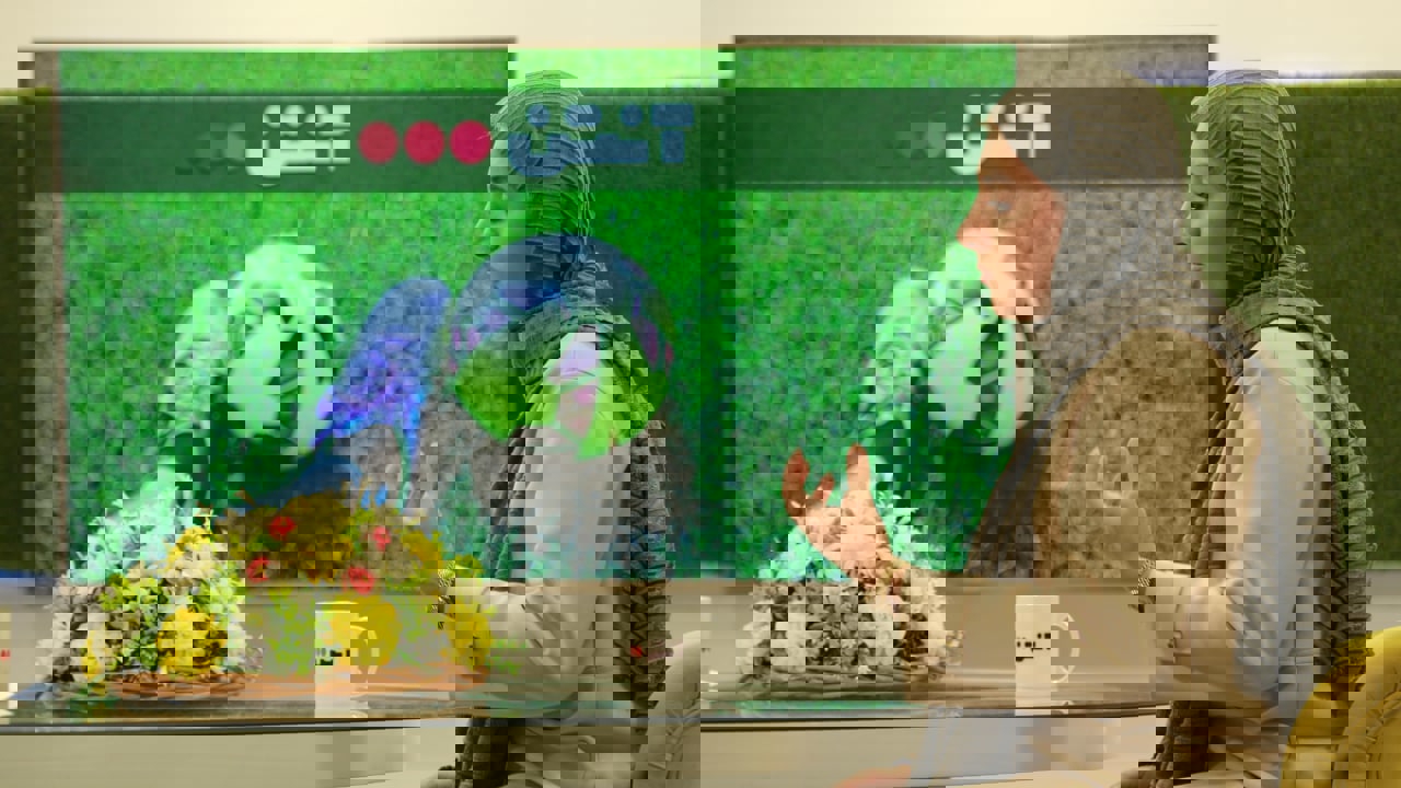 1737861