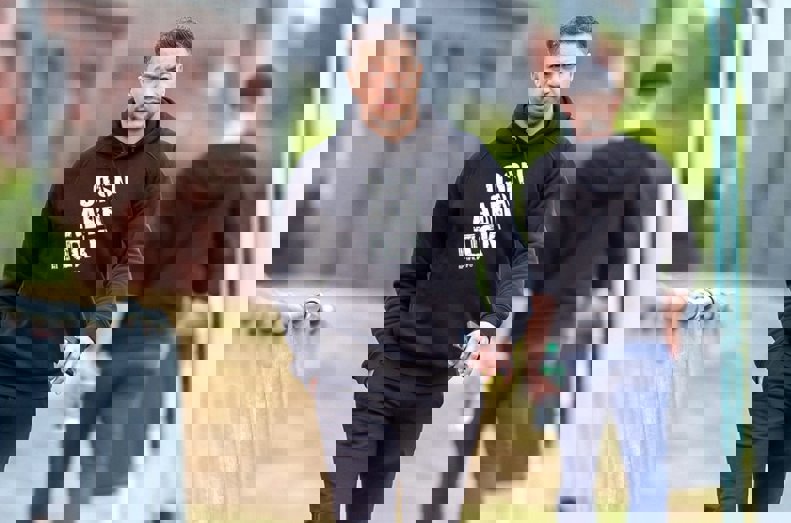 1738134