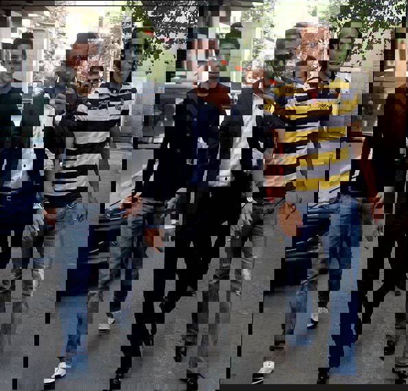 1738183