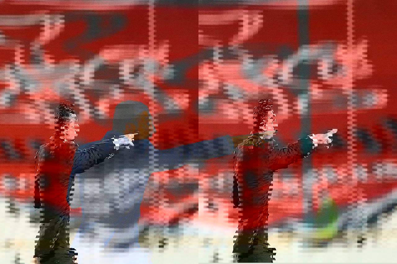 1738213