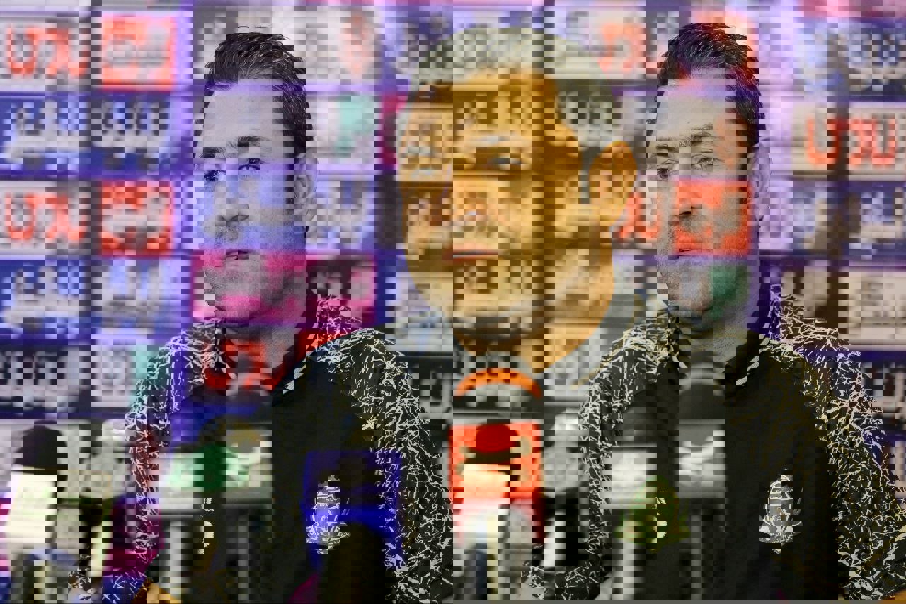 1738475