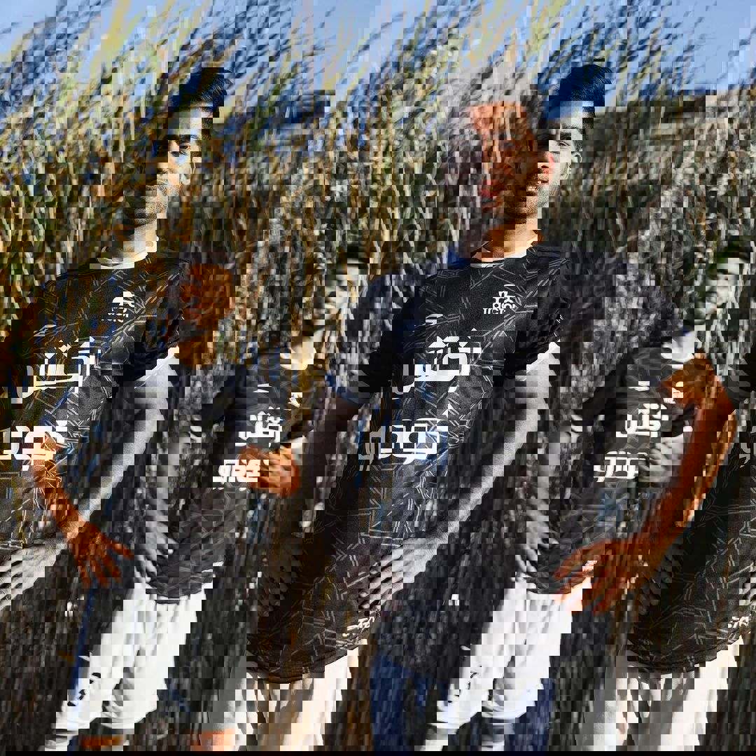 1738565