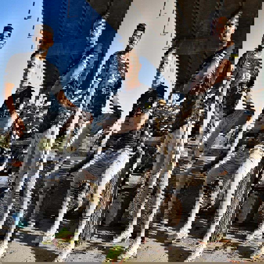 1738567