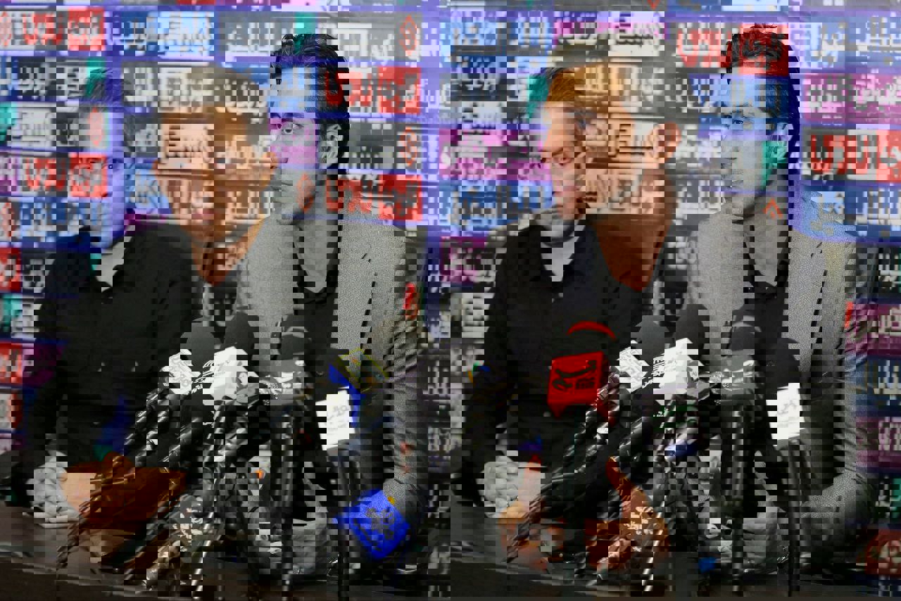1738817