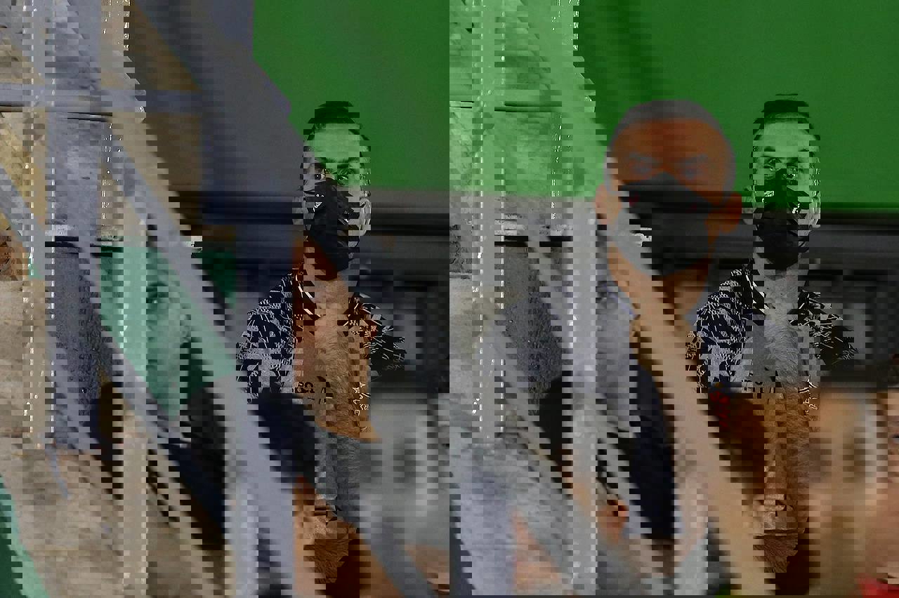 1738750