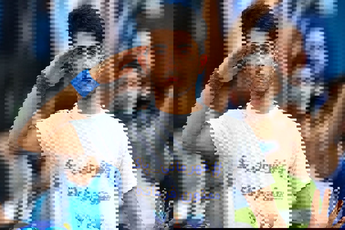 1738904