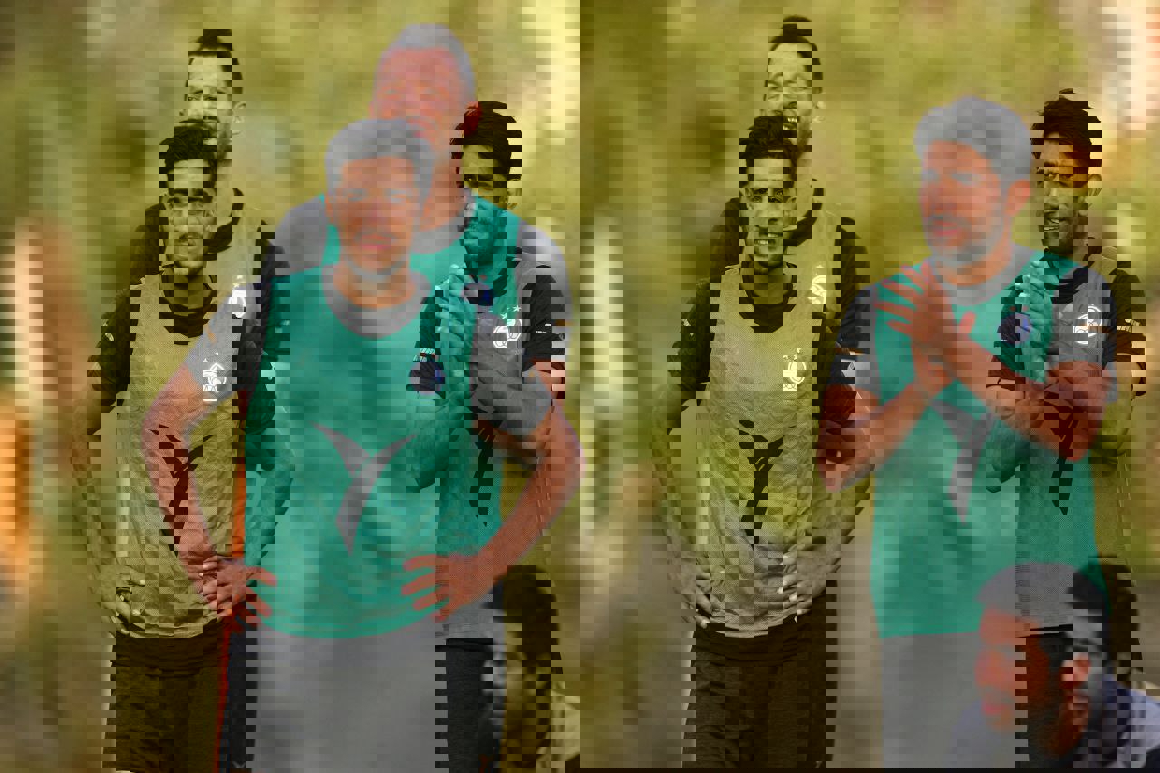 1738982