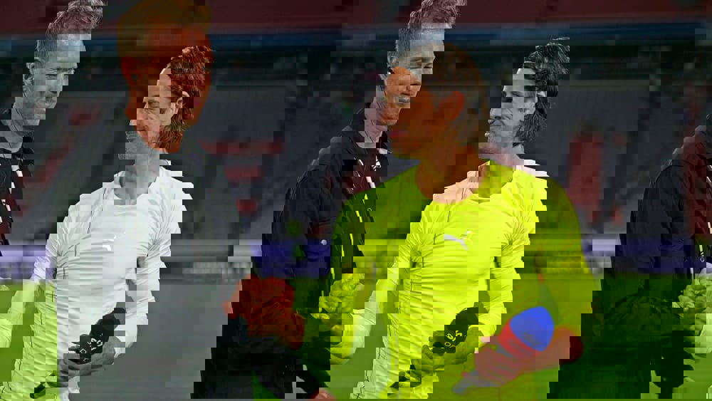 1739400