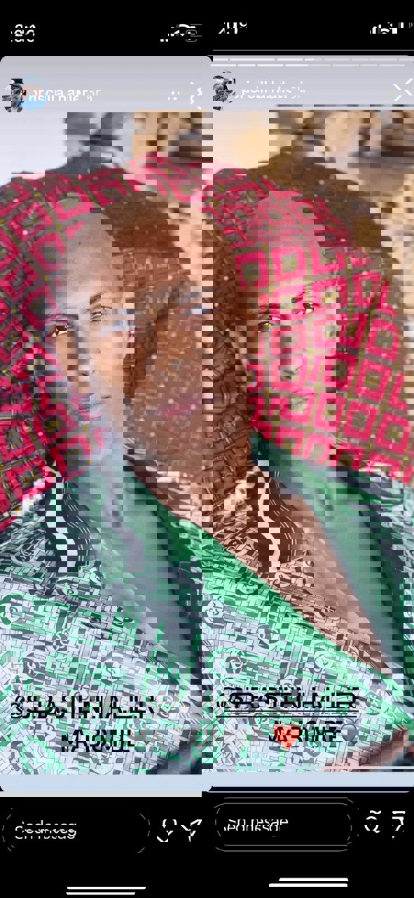 1739422