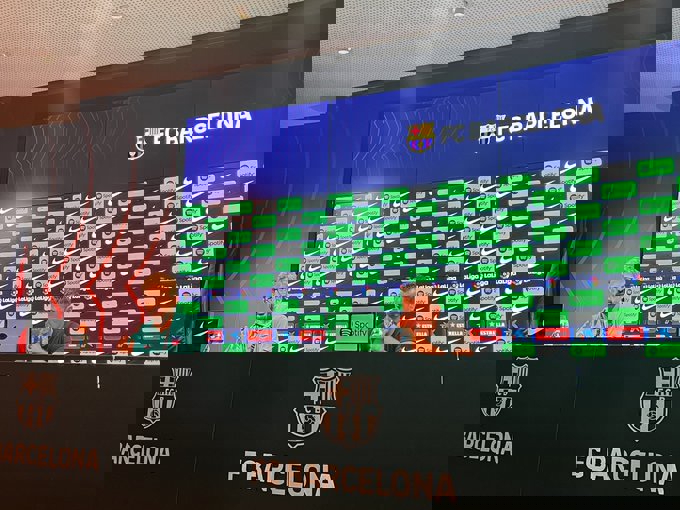 1739626