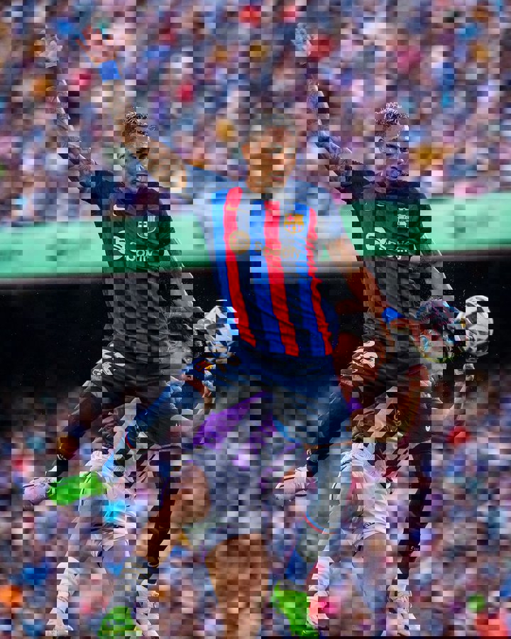 1739611