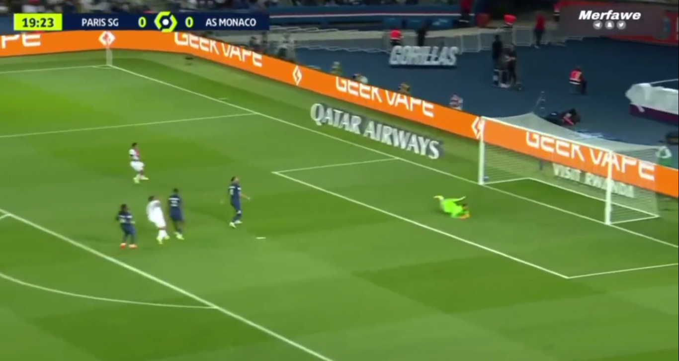 مسی توپ لو داد، PSG گل خورد! (عکس) 4
