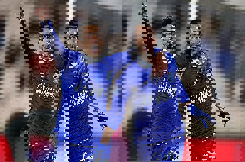 1739760