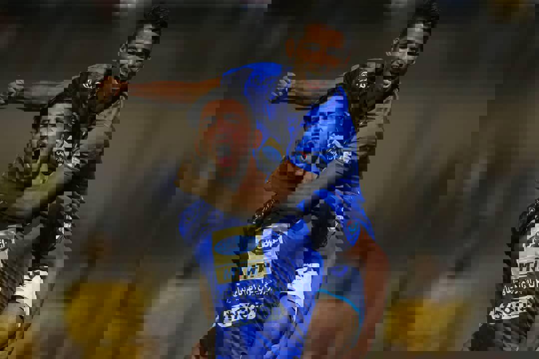 1739759