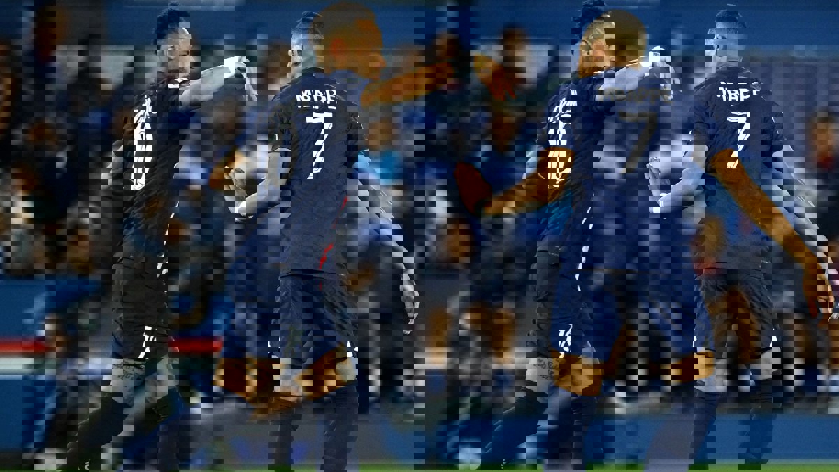 1739779