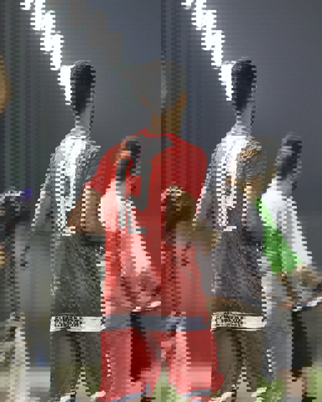 1739812