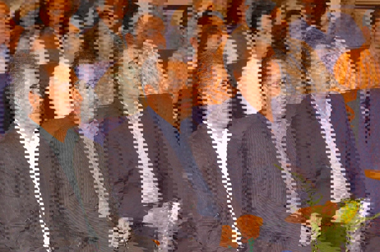 1740068
