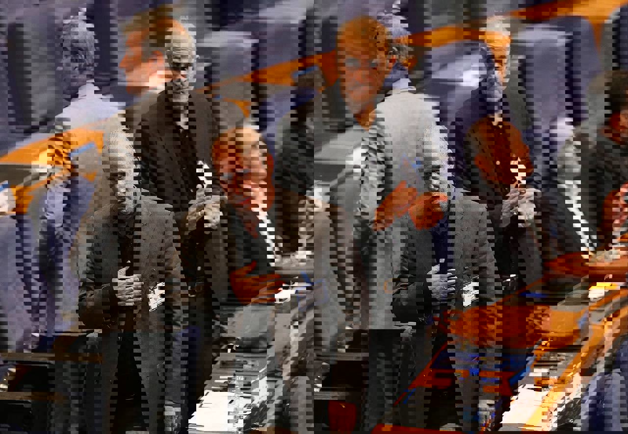 1740351