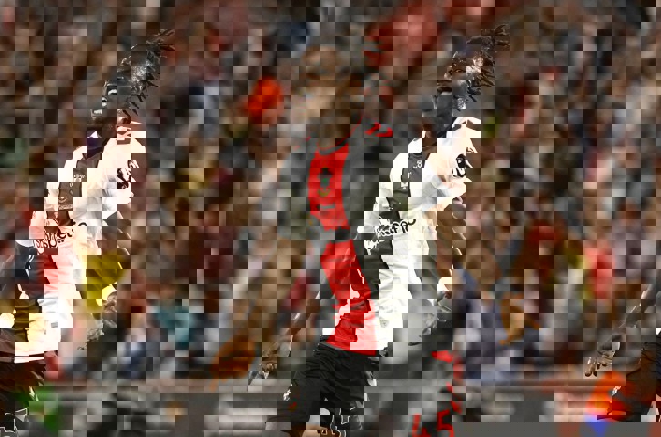 1740359