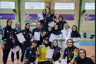 خراسان جنوبی قهرمانی رقابت‌های اسکیت بانوان شد