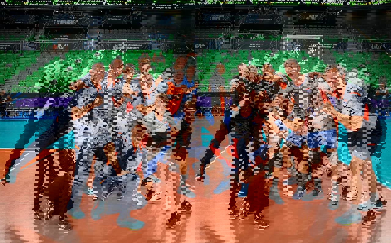 1740379