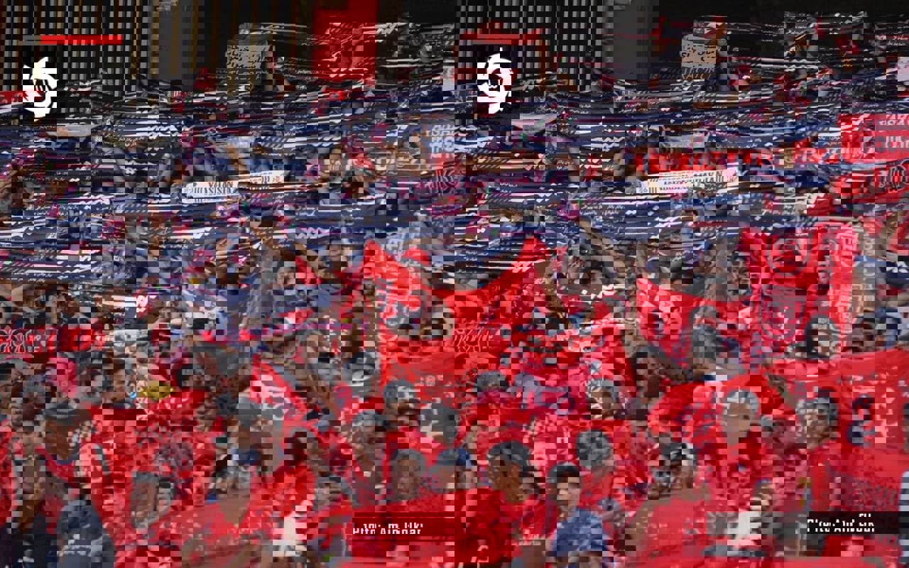 1740537